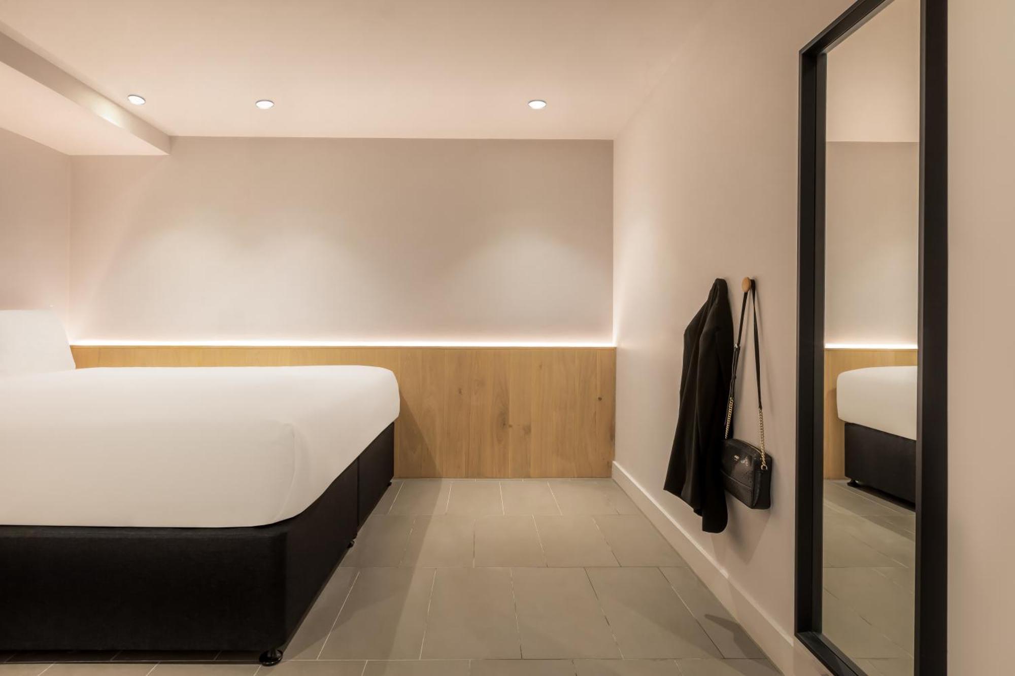 Zedwell Underground Hotel Tottenham Court Rd Londra Cameră foto