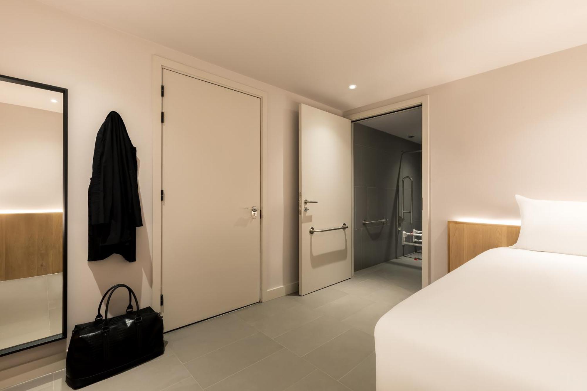 Zedwell Underground Hotel Tottenham Court Rd Londra Cameră foto