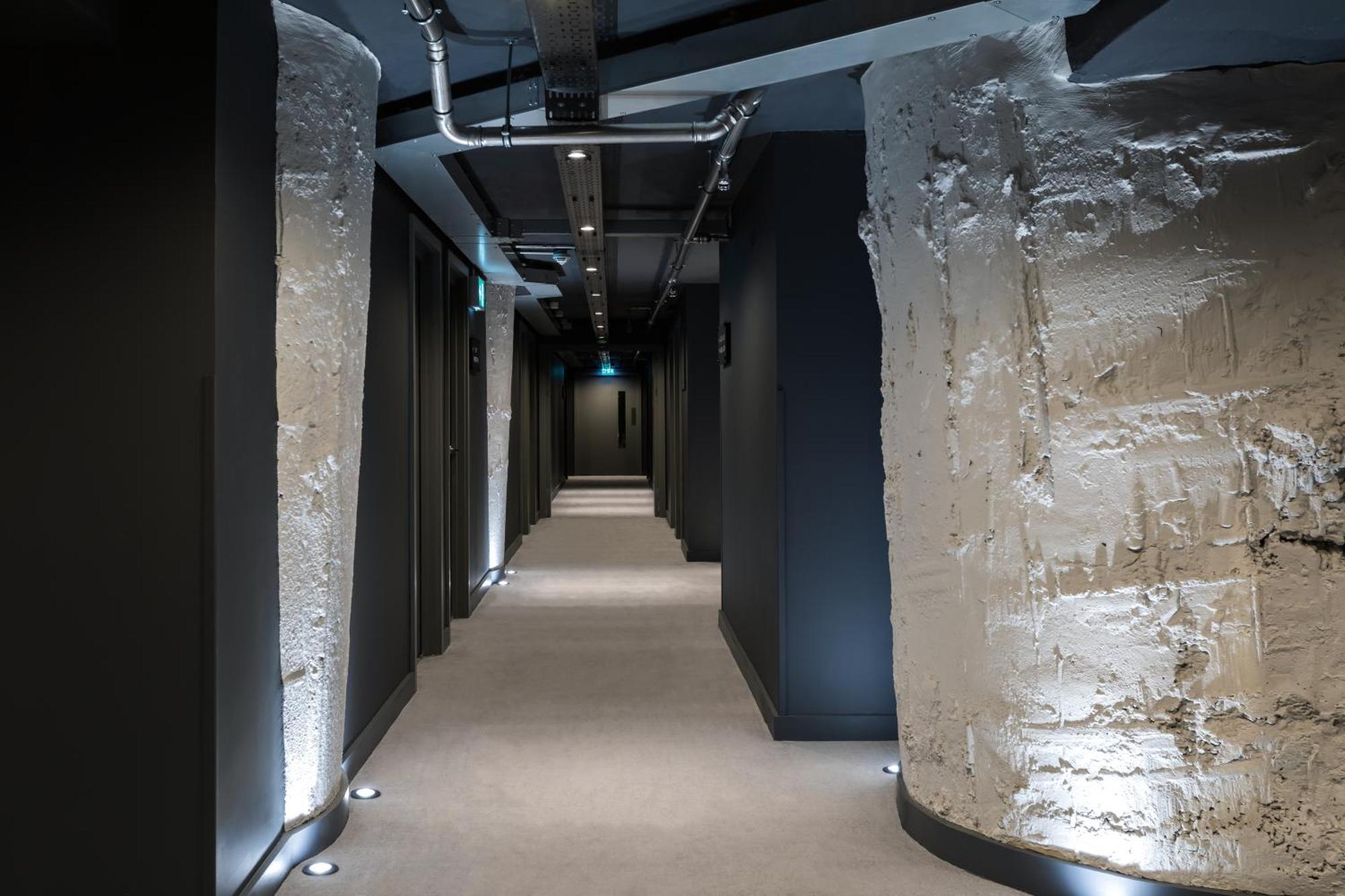 Zedwell Underground Hotel Tottenham Court Rd Londra Exterior foto
